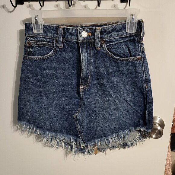 Free People Dresses & Skirts - FREE PEOPLE (WE THE FREE) DENIM JEAN MINI SKIRT SZ 24